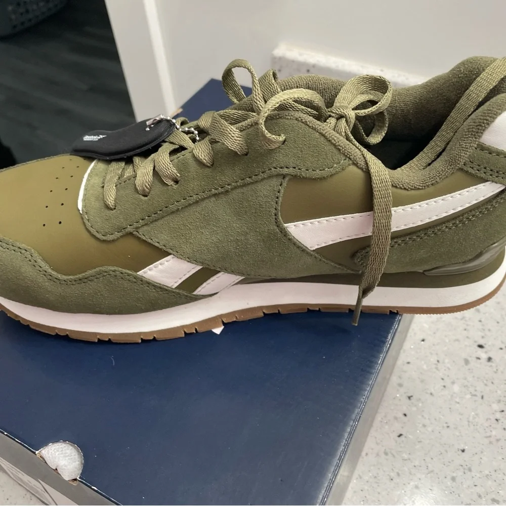 Men’s Reebok - Picture 3 of 5